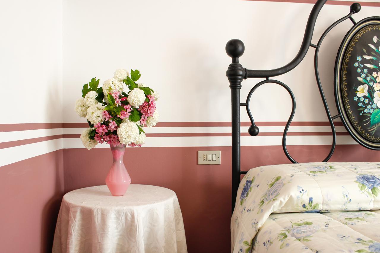 B&B Dimora Morelli Gubbio Zewnętrze zdjęcie